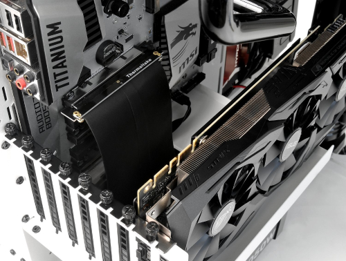 Thermaltake PCI-E x16 3.0 Black Extender Riser Cable 200mm 