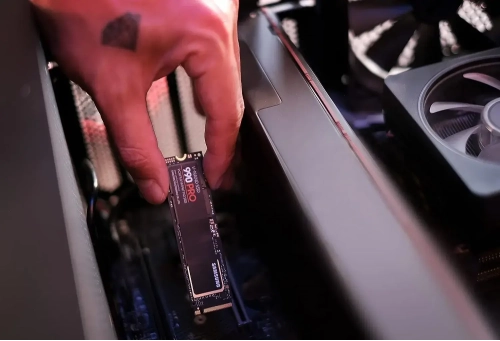 Samsung 990 PRO Series - 2TB PCIe Gen4